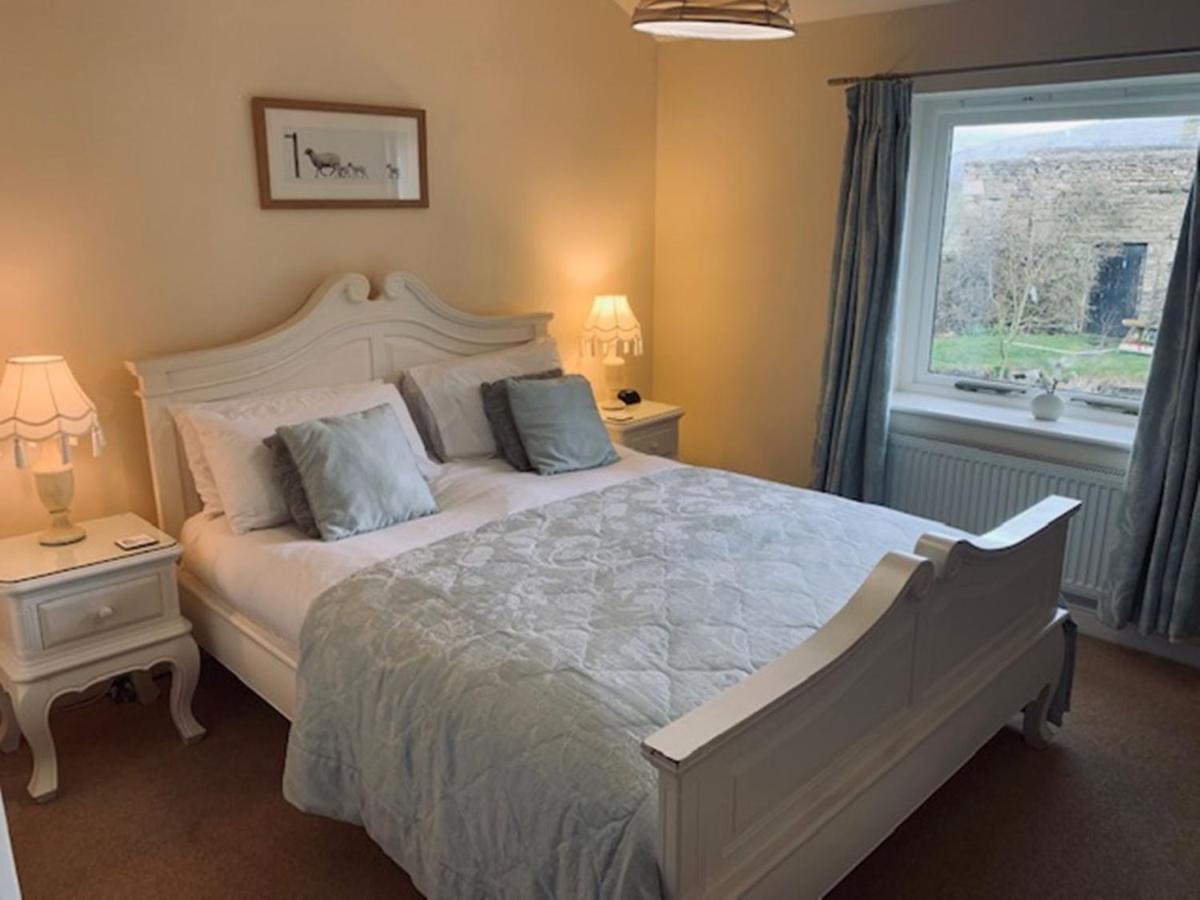 Cocketts Hotel Hawes Esterno foto